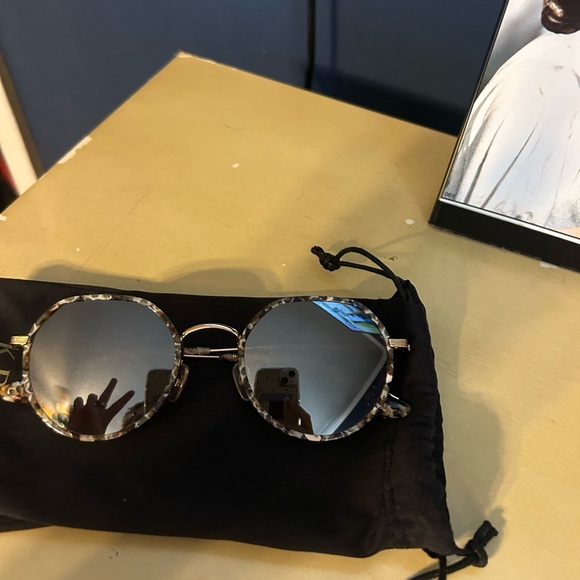 KREWE Accessories - Krewe Sunglasses Calliope (NEW)